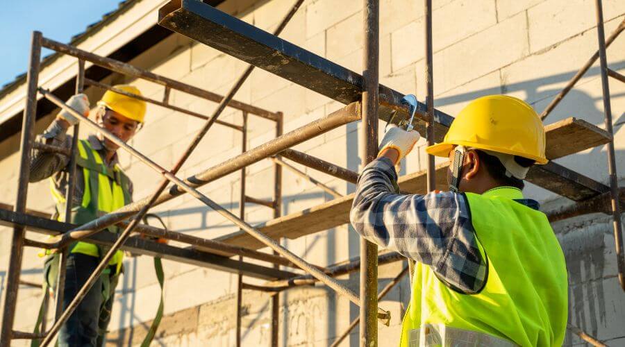 Professional gutter cleaning in Bogart, GA